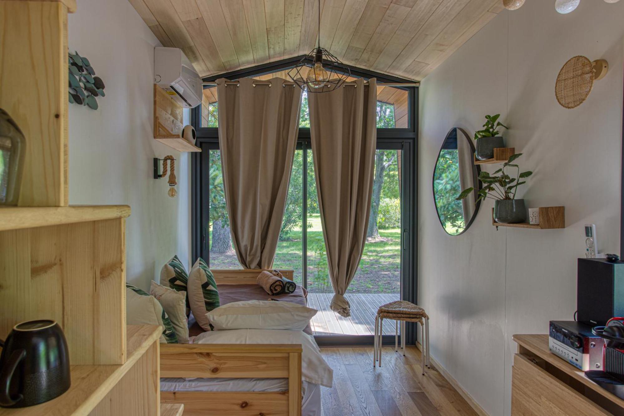 Les Gites Du Domaine De Rhodes Aviñón Habitación foto
